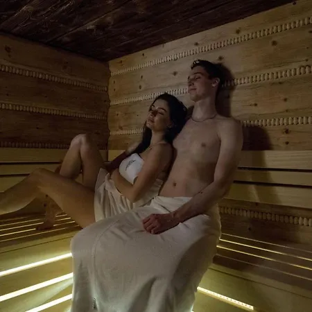 Holiday home Loft Na Stodole Z Jaskinia Spa - Osada Jaworzyny