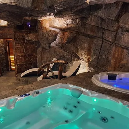 Prázdninový dům Loft Na Stodole Z Jaskinia - Osada Jaworzyny