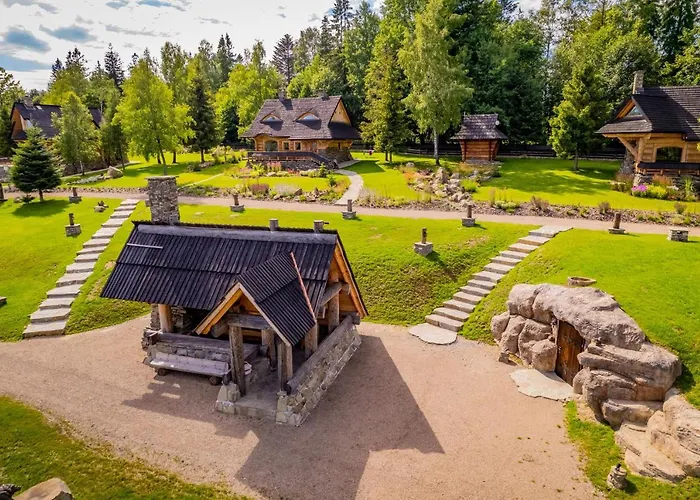 Holiday home Loft Na Stodole Z Jaskinia Spa - Osada Jaworzyny